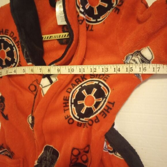 - Lego Star Wars dark side plush bath robe tie and belt closure Sz med - Picture 7 of 8